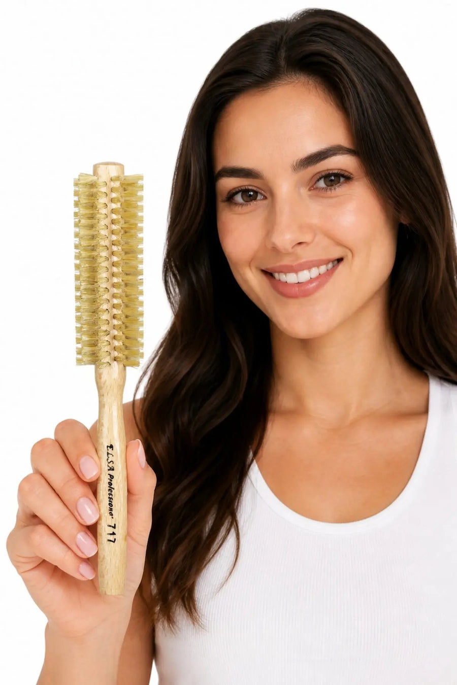 Elsa Professional 717 doğal kıllı 35 mm fön fırçası elde tutuş görünümü