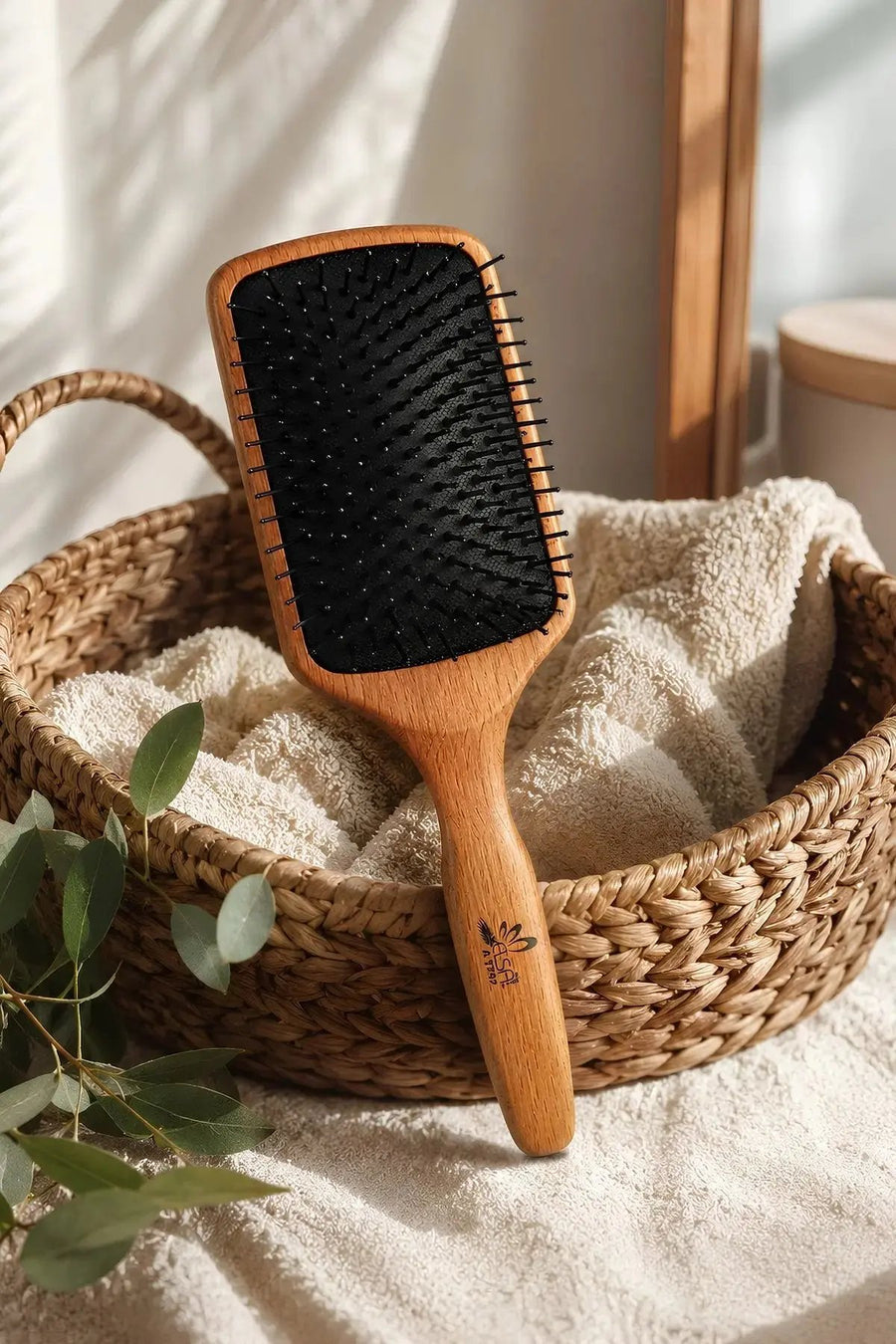 A1282 ahşap paddle saç fırçasının yastıklı siyah kıl tabanı